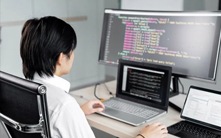 永康 ,php声明和调用变量的符号是什么？